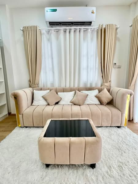 ขายบ้านเดี่ยวรีโนเวทใหม่ หลังมุม สไตล์มินิมอล ม.คลาสสิคโฮม2 ไร่กล้วย ศรีราชา, Chon Buri (Pattaya), Surasak, Si Racha, Chon Buri (Pattaya), 3 Bedrooms, 160 sqm, Single Detached House For Sale, by Dusit Saengfa, 500427023 - DDproperty.com