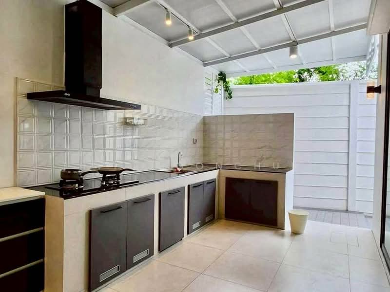 Areeya Mandarina Sukhumvit 77, Bangkok, Sukhumvit 77 Road (On Nut), Suan Luang, Bangkok, 3 Bedrooms, 220 sqm, Townhouse For Rent, by Thiti Boonchurn, 500427068 - DDproperty.com