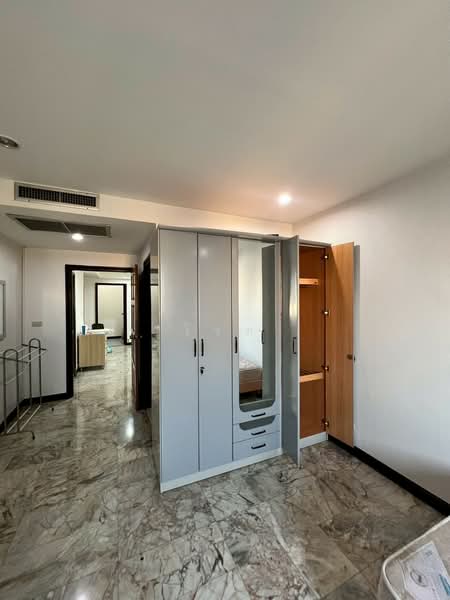 Royal Castle Sukhumvit, Bangkok, 30 Soi Sukhumvit 39, Khlongtoei Nua, Watthana, Bangkok, 3 Bedrooms, 165 sqm, Condo For Rent, by โรส, 500427072 - DDproperty.com