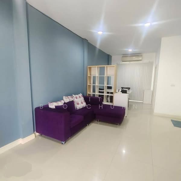 Baan Klang Muang Urbanion Rama 9-Ladprao : บ้านกลางเมือง เออร์บาเนี่ยน พระราม 9-ลาดพร้าว, กรุงเทพ, ซอยลาดพร้าว 84 ถนนลาดพร้าว, วังทองหลาง, กรุงเทพ, 180 ตร.ม., ทาวน์เฮ้าส์ ให้เช่า, โดย Thiti Boonchurn, 500427077 - DDproperty.com