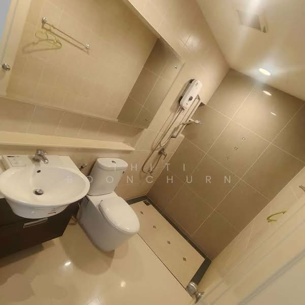Baan Klang Muang Urbanion Rama 9-Ladprao : บ้านกลางเมือง เออร์บาเนี่ยน พระราม 9-ลาดพร้าว, กรุงเทพ, ซอยลาดพร้าว 84 ถนนลาดพร้าว, วังทองหลาง, กรุงเทพ, 180 ตร.ม., ทาวน์เฮ้าส์ ให้เช่า, โดย Thiti Boonchurn, 500427077 - DDproperty.com