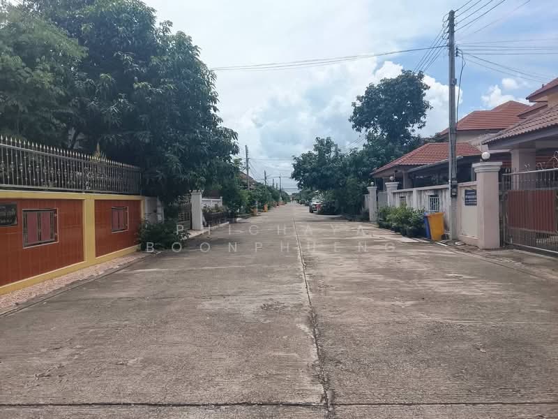 หมู่บ้านดีพร้อม, Nakhon Sawan, Nakhonsawan Tok, Muang Nakhon Sawan, Nakhon Sawan, 4 Bedrooms, 200 sqm, Single Detached House For Sale, by Phichaya Boonphueng, 500427093 - DDproperty.com
