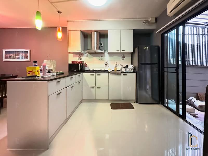 Areeya Mandarina Sukhumvit 77, Bangkok, Sukhumvit 77 Road (On Nut), Suan Luang, Bangkok, 4 Bedrooms, 225 sqm, Townhouse For Sale, by Metas M, 500427109 - DDproperty.com