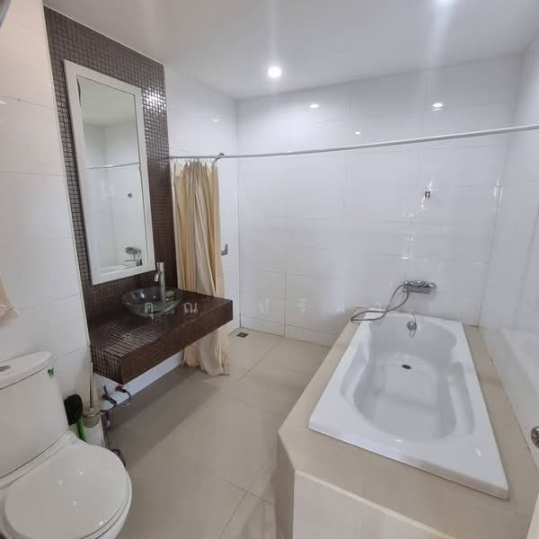 Diamond Suites Resort, Chon Buri (Pattaya), Thap Phraya, Nong Pru, Bang Lamung (Pattaya), Chon Buri (Pattaya), 2 Bedrooms, 70 sqm, Condo For Sale, by Khun Parima, 500427119 - DDproperty.com