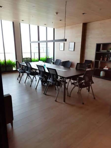 Noble Recole, Bangkok, 77 Soi Sukhumvit 19 Sukhumvit Road, Khlongtoei Nua, Watthana, Bangkok, 1 Bedroom, 35 sqm, Condo For Sale, by Thananit Kraikhiriwat, 500427163 - DDproperty.com