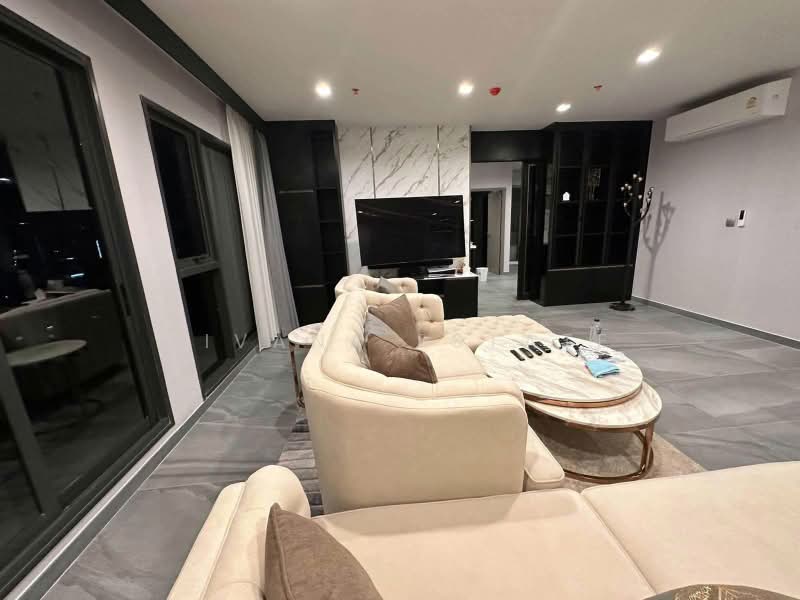 Life Asoke Hype, Bangkok, 339 Chaturathit Rd, Makkasan, Ratchathewi, Bangkok, 2 Bedrooms, 100 sqm, Condo For Sale, by Sivana Estate, 500427182 - DDproperty.com