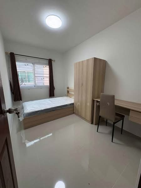ให้เช่าทาวน์โฮมรีโนเวทใหม่ ม.ร่มไม้2 บ่อวิน ศรีราชา, Chon Buri (Pattaya), Bo Win, Si Racha, Chon Buri (Pattaya), 3 Bedrooms, 85 sqm, Townhouse For Rent, by Dusit Saengfa, 500427185 - DDproperty.com