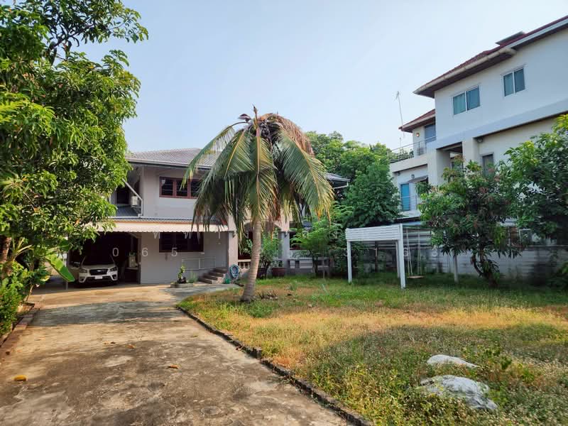 บ้านรามอินทรา 5 แยก 9, Bangkok, Anusaowari, Bang Khen, Bangkok, 5 Bedrooms, 180 sqm, Single Detached House For Sale, by ที่ทางอสังหา 065-925-3163, 500427209 - DDproperty.com