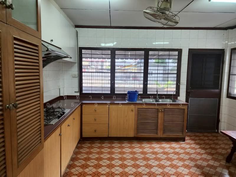 บ้านรามอินทรา 5 แยก 9, กรุงเทพ, อนุสาวรีย์, บางเขน, กรุงเทพ, 180 ตร.ม., บ้านเดี่ยว ขาย, โดย ที่ทางอสังหา 065-925-3163, 500427209 - DDproperty.com