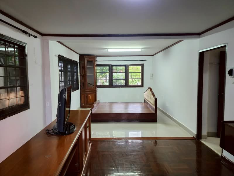 บ้านรามอินทรา 5 แยก 9, Bangkok, Anusaowari, Bang Khen, Bangkok, 5 Bedrooms, 180 sqm, Single Detached House For Sale, by ที่ทางอสังหา 065-925-3163, 500427209 - DDproperty.com