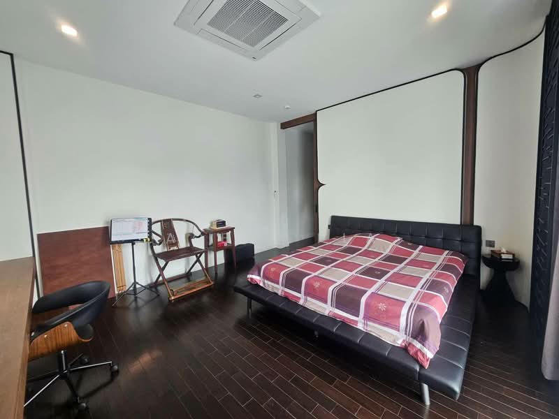 Grand Bangkok Boulevard Sukhumvit-Srinakarin : แกรนด์ บางกอก บูเลอวาร์ด สุขุมวิท-ศรีนครินทร์, สมุทรปราการ, ซ.แบริ่ง 31/1, สำโรงเหนือ, เมืองสมุทรปราการ, สมุทรปราการ, 510 ตร.ม., บ้านเดี่ยว ขาย, โดย Agent Pla, 500427234 - DDproperty.com