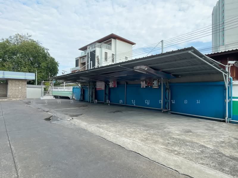 ให้เช่าพื้นที่ร้านล้างรถ ติดถนนใหญ่ ในปั๊ม LPG ทำเลทอง ใกล้ รพ.พญาไท 3 รถพลุกพล่านตลอดวัน!,ภาษีเจริญ, กรุงเทพ, เพชรเกษม, ปากคลองภาษีเจริญ, ภาษีเจริญ, กรุงเทพ, 70 ตร.ม., พื้นที่ขายของ ให้เช่า, โดย ณัฐพล สกุลบุญถนอม, 500427268 - DDproperty.com