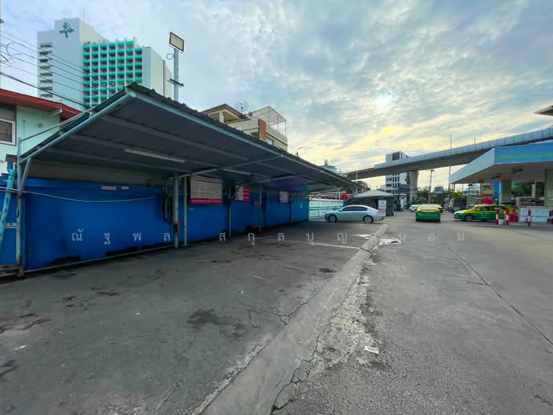 ให้เช่าพื้นที่ร้านล้างรถ ติดถนนใหญ่ ในปั๊ม LPG ทำเลทอง ใกล้ รพ.พญาไท 3 รถพลุกพล่านตลอดวัน!,ภาษีเจริญ, กรุงเทพ, เพชรเกษม, ปากคลองภาษีเจริญ, ภาษีเจริญ, กรุงเทพ, 70 ตร.ม., พื้นที่ขายของ ให้เช่า, โดย ณัฐพล สกุลบุญถนอม, 500427268 - DDproperty.com