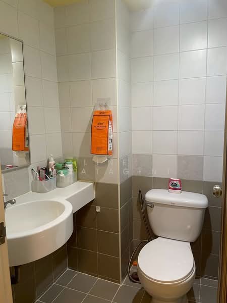 Lumpini Condo Town Bodindecha Ramkhamhaeng, Bangkok, Soi Ramkhamhaeng 43/1, Phlapphla, Wang Thonglang, Bangkok, 1 Bedroom, 28 sqm, Condo For Sale, by Line: @KatAgent, 500427276 - DDproperty.com