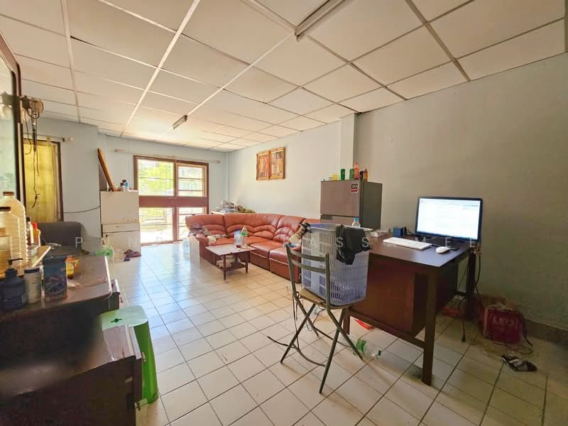 Garden Home Village, Pathum Thani, Soi Phahonyothin 60, Khu Khot, Lam Luk Ka, Pathum Thani, 3 Bedrooms, 100 sqm, Townhouse For Sale, by Punpapa Rassamee, 500427302 - DDproperty.com