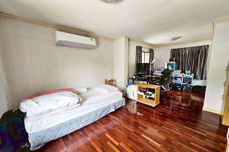 Neighborhome Watcharaphon, Bangkok, Sukhaphiban 5, Sam Wa Tawan Ok, Khlong Sam Wa, Bangkok, 3 Bedrooms, 180 sqm, Single Detached House For Sale, by คุณแพรว, 500427386 - DDproperty.com