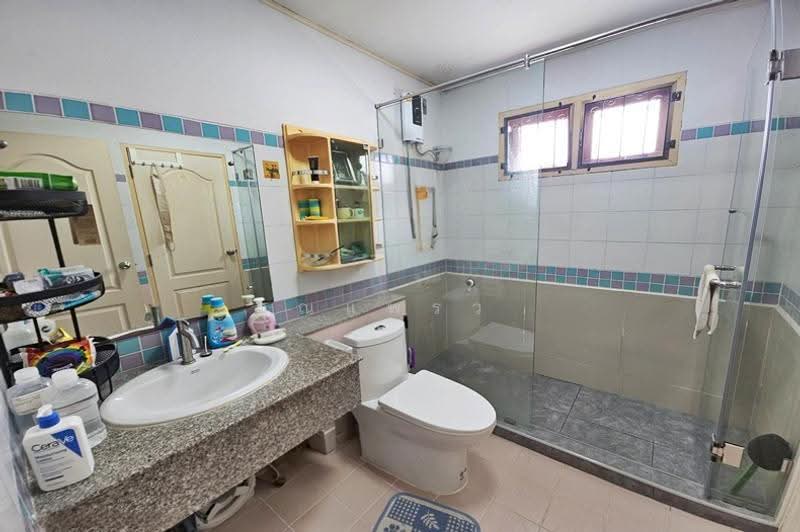 Neighborhome Watcharaphon, Bangkok, Sukhaphiban 5, Sam Wa Tawan Ok, Khlong Sam Wa, Bangkok, 3 Bedrooms, 180 sqm, Single Detached House For Sale, by คุณแพรว, 500427386 - DDproperty.com