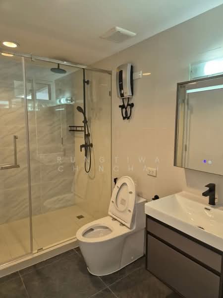 Siamese Exclusive Queens, Bangkok, 388 Phai Singto Alley, Khlong Toei, Bangkok, 2 Bedrooms, 75 sqm, Condo For Rent, by Rungtiwa Chinchai, 500427392 - DDproperty.com