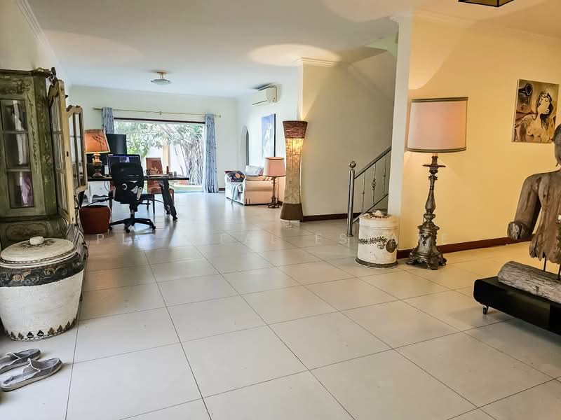 Luxury Pool Villa for Sale North Pattaya Near Beach 4 Bedroom, Chon Buri (Pattaya), Bang Lamung, Bang Lamung (Pattaya), Chon Buri (Pattaya), 4 Bedrooms, 250 sqm, Villa For Sale, by PLC real estate, 500427414 - DDproperty.com
