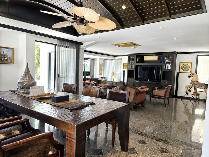 Baan Rimpha condominiums, Chon Buri (Pattaya), 188 นาเกลือ, Nong Pru, Bang Lamung (Pattaya), Chon Buri (Pattaya), 3 Bedrooms, 359 sqm, Condo For Sale, by PLC real estate, 500427441 - DDproperty.com