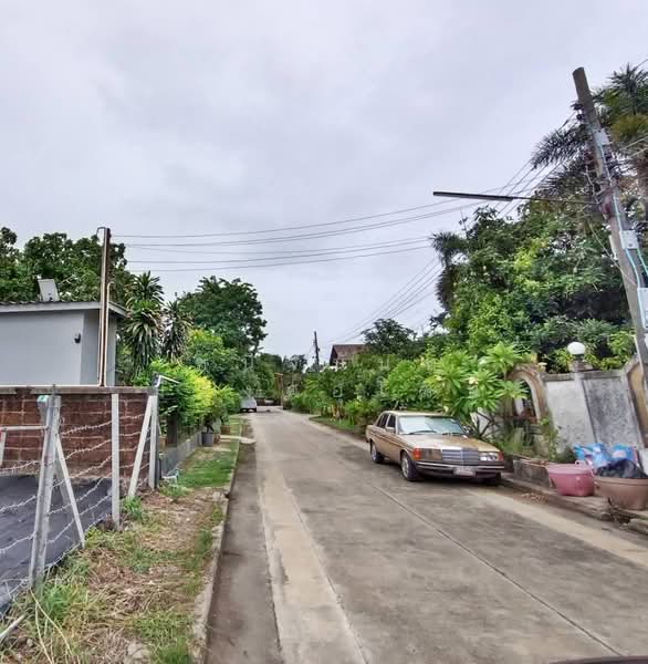 ที่ดินสร้างบ้าน 100 ตรว. บ้านพาราไดซ์วิลล์ ศาลาธรรมสพน์ พุทธมณฑลสาย 2 ใกล้ตลาดสดธนบุรี, กรุงเทพ, ศาลาธรรมสพน์, ทวีวัฒนา, กรุงเทพ, 400 ตร.ม., ที่ดิน ขาย, โดย ชนิจนันท์ มีวงศ์อุโฆษ, 500427449 - DDproperty.com
