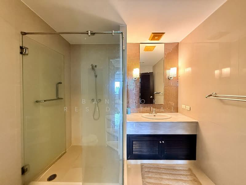 Lake Green, Bangkok, 199 Sukhumvit Soi 8, Khlong Toei, Bangkok, 2 Bedrooms, 153 sqm, Condo For Rent, by Bangkok Residential, 500427463 - DDproperty.com