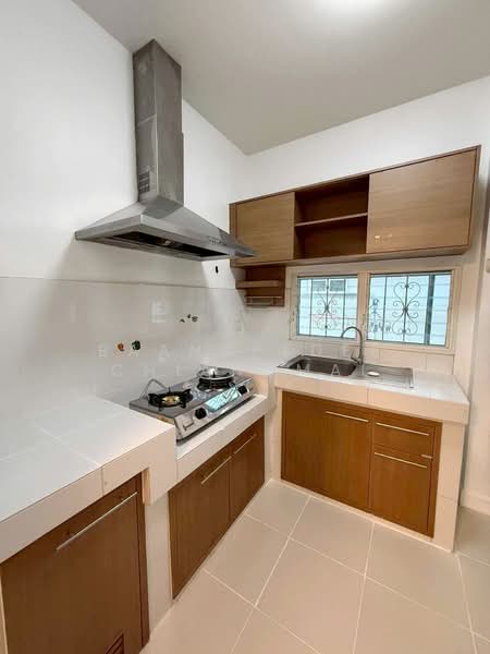 A house for rent near Payap University, Chiang Mai Rental Price: 30,000 THB / month No.6H315, Chiang Mai, San Klang, San Kamphaeng, Chiang Mai, 3 Bedrooms, 150 sqm, Single Detached House For Rent, by Baandeedee Chiangmai, 500427466 - DDproperty.com