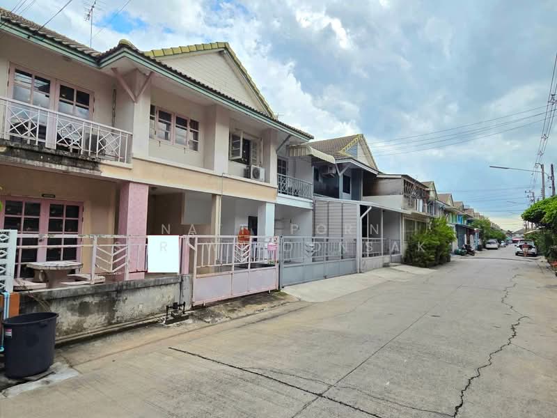 Baan Pruksa B Rangsit - Klong 3, Pathum Thani, Liab Klong Sam Road, Khlong Sam, Khlong Luang, Pathum Thani, 3 Bedrooms, 80 sqm, Townhouse For Sale, by Natthporn Siriwiboonsak, 500427508 - DDproperty.com