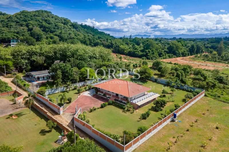 Hua Hin Khao Tao, Prachuap Khiri Khan, Nong Kae, Hua Hin, Prachuap Khiri Khan, 4 Bedrooms, 300 sqm, Villa For Sale, by Mark Puttkammer, 500427527 - DDproperty.com