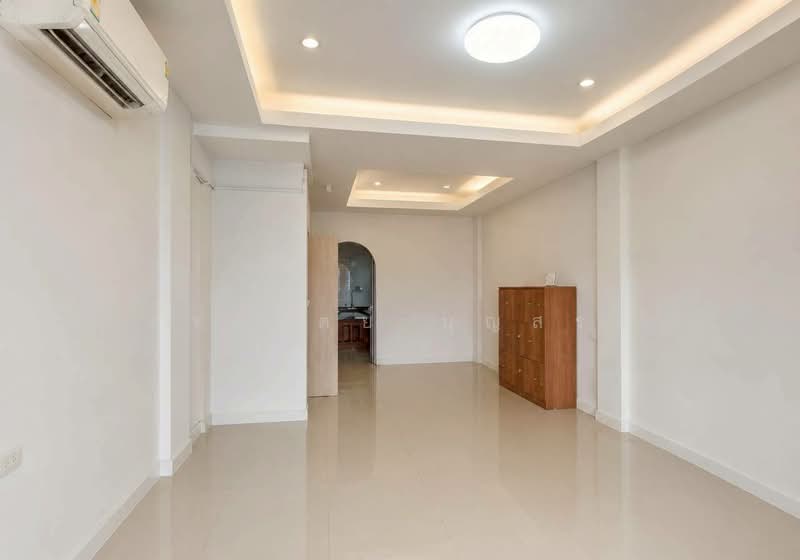 The Pride Rangsit-Klong 3, Pathum Thani, Rangsit-Nakhon Nayok Bueng Yitho, Bang Yitho, Thanyaburi, Pathum Thani, 4 Bedrooms, 150 sqm, Townhouse For Sale, by กรกฤตย์ บุญสระ, 500427540 - DDproperty.com