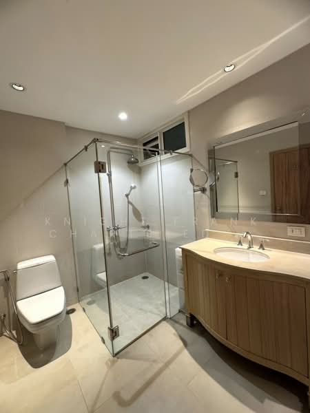 The Empire Place, Bangkok, 88 Narathiwatratchanakharin Road, Thung Maha Mek, Sathon, Bangkok, 1 Bedroom, 65 sqm, Condo For Rent, by Knight Frank Chartered (Thailand) Co.,Ltd, 500427541 - DDproperty.com
