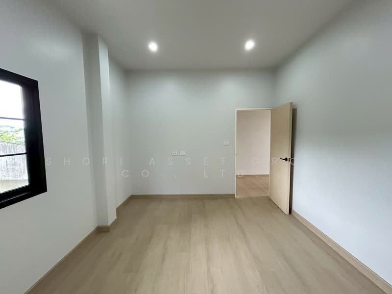 Beautiful house outside a development, Chotana location, Chiang Mai, , Chang Phuak, Muang Chiang Mai, Chiang Mai, 3 Bedrooms, 230 sqm, Single Detached House For Sale, by Shori Asset Group Co., Ltd., 500427552 - DDproperty.com