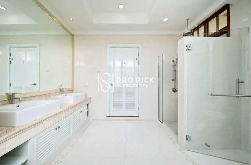 Baan Sansiri Sukhumvit 67, Bangkok, 32 Soi Sukhumvit 67, Phra Kanong Nua, Watthana, Bangkok, 4 Bedrooms, 490 sqm, Single Detached House For Rent, by Konrarat Deesawat, 500427553 - DDproperty.com