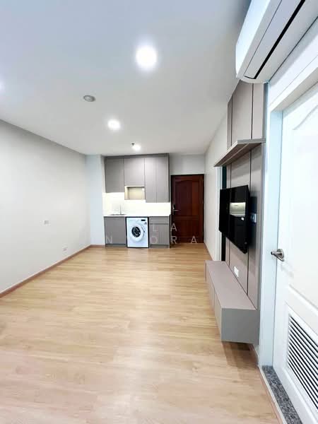 Sathorn House, Bangkok, Sathorn, Silom, Bang Rak, Bangkok, 2 Bedrooms, 51 sqm, Condo For Sale, by Kla Chinworapanya, 500427563 - DDproperty.com