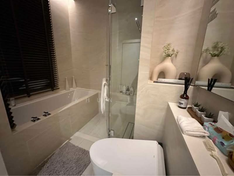 The Strand Thonglor, Bangkok, 36 Soi Sukhumvit 55, Khlong Tan Nua, Watthana, Bangkok, 1 Bedroom, 54 sqm, Condo For Sale, by Khun Eve, 500427578 - DDproperty.com