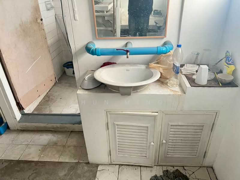 Commercial Building for Rent | Corner Unit | Near MRT Yellow Line Lat Phrao 101(SPSMG79), Bangkok, ลาดพร้าว 128/2, Khlong Chan, Bang Kapi, Bangkok, , 128 sqm, Shophouse For Rent, by Khun Ming, 500427612 - DDproperty.com