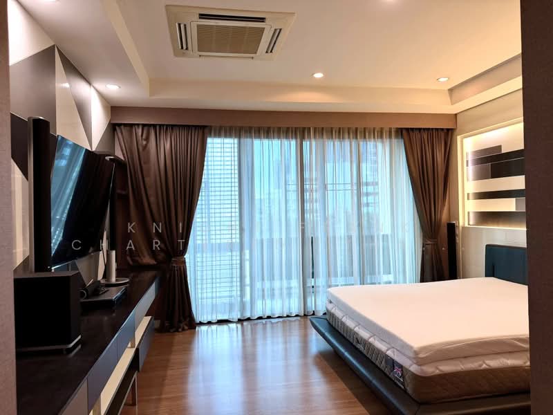 Bless Town Sukhumvit 50, Bangkok, Sukhumvit 50 Road, Phra Kanong, Khlong Toei, Bangkok, 3 Bedrooms, 240 sqm, Townhouse For Rent, by Knight Frank Chartered (Thailand) Co.,Ltd, 500427628 - DDproperty.com