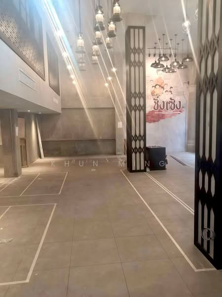 ให้เช่าพื้นที่ร้านอาหาร / คาเฟ่ พร้อมครัว | สุขุมวิท 33 ใกล้ BTS พร้อมพงษ์(SPSMG80), กรุงเทพ, สุขุมวิท 33, คลองตันเหนือ, วัฒนา, กรุงเทพ, 247 ตร.ม., กิจการ ให้เช่า, โดย Khun Ming, 500427640 - DDproperty.com
