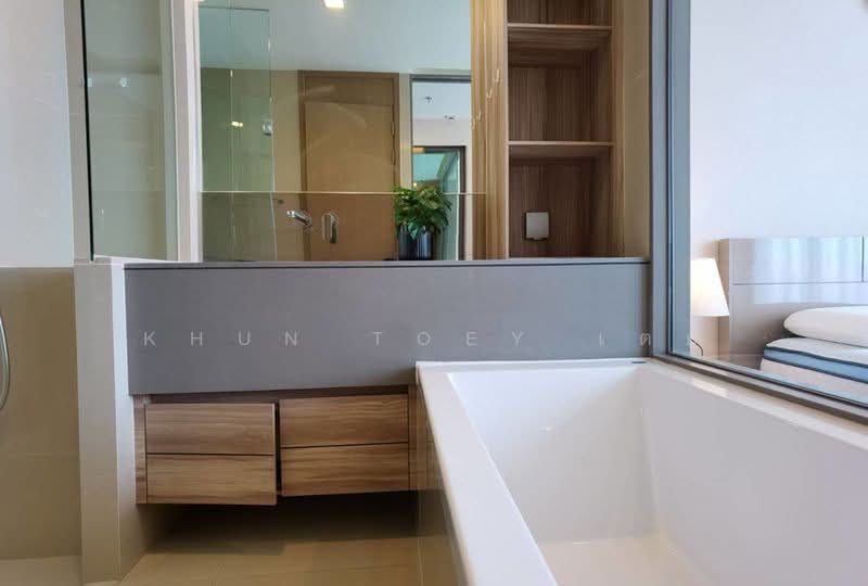 The Esse Asoke, Bangkok, 333 Soi Sukhumvit 21, Sukhumvit Road, Khlongtoei Nua, Watthana, Bangkok, 1 Bedroom, 45 sqm, Condo For Rent, by Khun Toey เตย, 500427652 - DDproperty.com