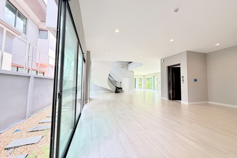 Grand Bangkok Boulevard Ramintra-Kaset Nawamin, Bangkok, 339 Suan Sayam Road, Khan Na Yao, Bangkok, 5 Bedrooms, 516 sqm, Single Detached House For Sale, by ศิริเพ็ญ ทองอ่อน, 500427655 - DDproperty.com