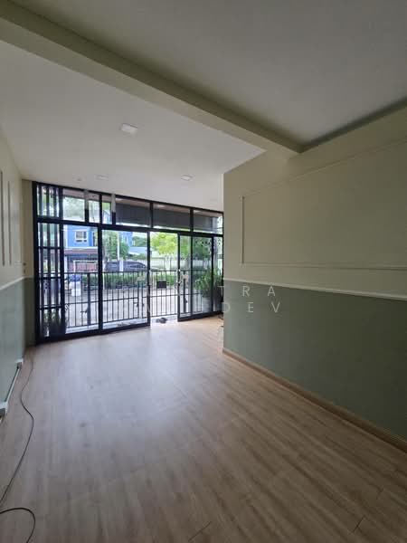 Villette Lite Pattanakarn, Bangkok, Soi Phatthanakan 38, Phatthanakan Road, Suan Luang, Bangkok, 3 Bedrooms, 160 sqm, Townhouse For Rent, by Sunitra Sachdev, 500427664 - DDproperty.com