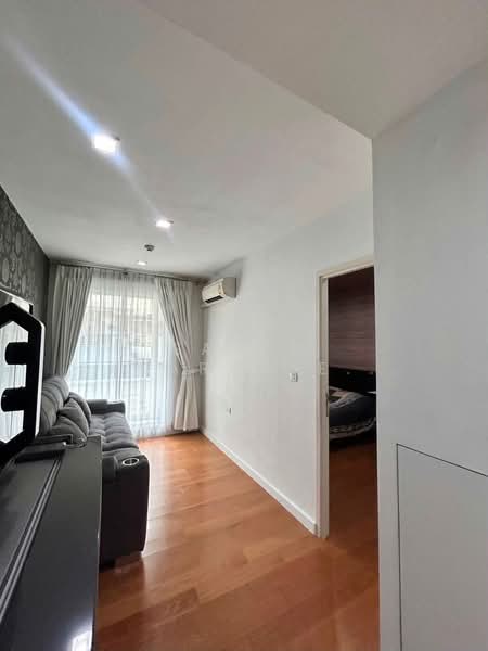 Condolette Light Convent, Bangkok, Soi Pipat 2 Silom Road, Silom, Bang Rak, Bangkok, 1 Bedroom, 33 sqm, Condo For Rent, by Sakan Akkara-aektalin, 500427667 - DDproperty.com