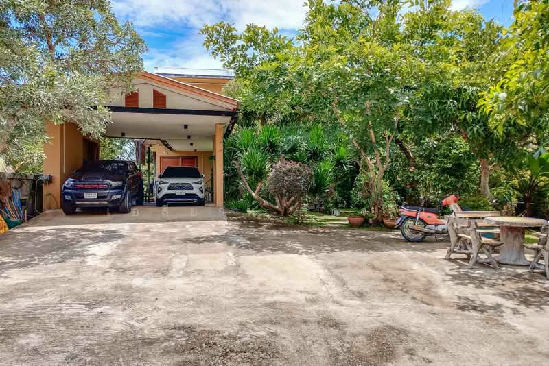 Contemporary Home with Ping River & Mountain Views - Rim Nua, Mae Rim, Chiang Mai, Rim Nua, Mae Rim, Chiang Mai, 3 Bedrooms, 300 sqm, Single Detached House For Sale, by Elijah Ridgley, 500427682 - DDproperty.com