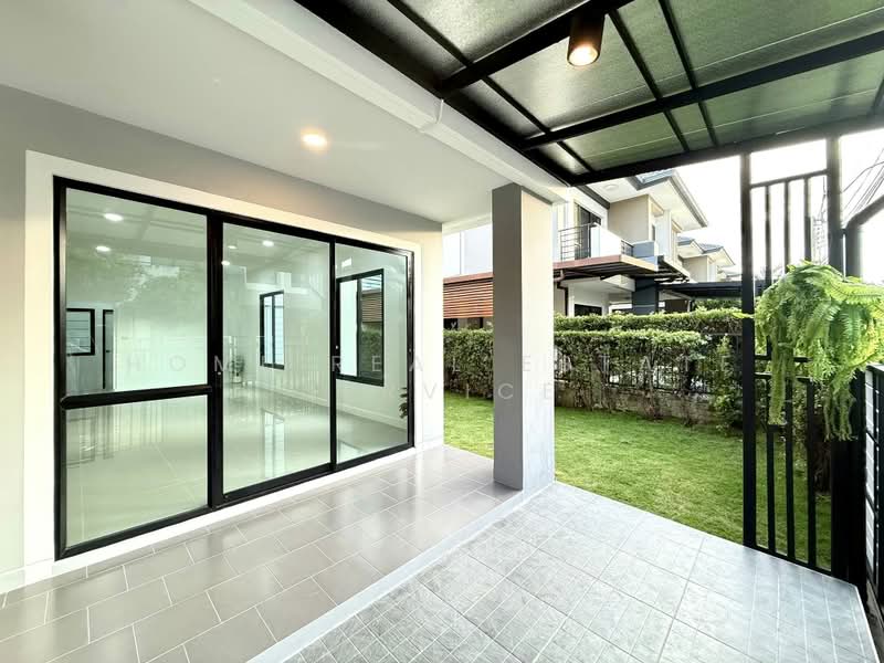 Zerene Petchkasem-Phutthamonthon Sai 3, Bangkok, 101 Phutthamonthon Sai 3 Road, Nong Kang Plu, Nong Khaem, Bangkok, 4 Bedrooms, 196 sqm, Single Detached House For Sale, by HOME Real Estate Service, 500427686 - DDproperty.com