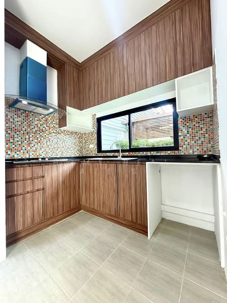 Zerene Petchkasem-Phutthamonthon Sai 3, Bangkok, 101 Phutthamonthon Sai 3 Road, Nong Kang Plu, Nong Khaem, Bangkok, 4 Bedrooms, 196 sqm, Single Detached House For Sale, by HOME Real Estate Service, 500427686 - DDproperty.com