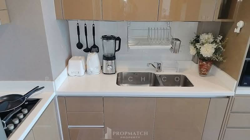 Siri At Sukhumvit, Bangkok, 902 Sukhumvit Road, Phra Kanong, Khlong Toei, Bangkok, 2 Bedrooms, 70 sqm, Condo For Rent, by PROPMATCH CO., LTD., 500427742 - DDproperty.com