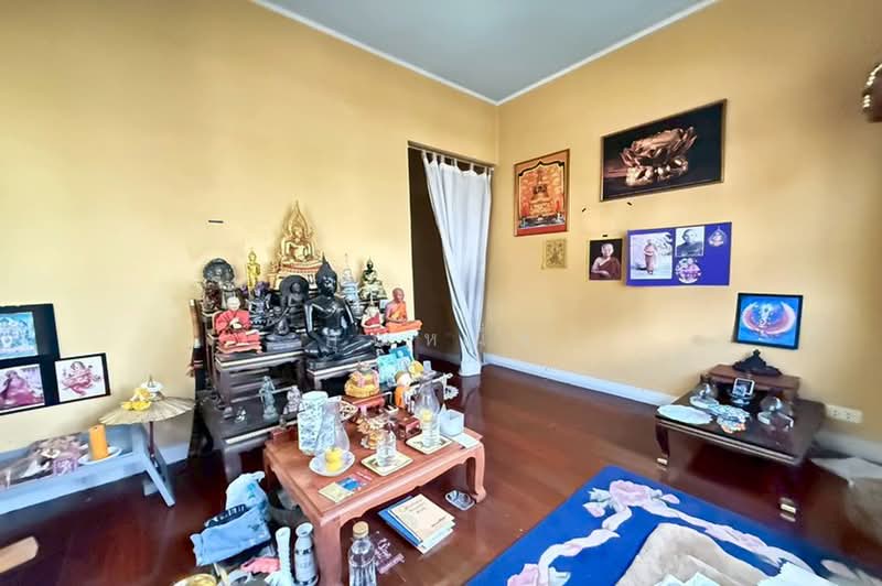 ถนนนางลิ้นจี่ - นราธิวาสราชนครินทร์ ทุ่งมหาเมฆ เขตสาทร, Bangkok, ถนนนางลิ้นจี่, Thung Maha Mek, Sathon, Bangkok, 6 Bedrooms, 250 sqm, Single Detached House For Sale, by คุณหนึ่ง, 500427744 - DDproperty.com
