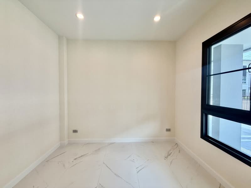 Supalai Essence Angsila, Chon Buri (Pattaya), Ang Sila, Muang Chon Buri, Chon Buri (Pattaya), 5 Bedrooms, 380 sqm, Single Detached House For Sale, by Paula ., 500427767 - DDproperty.com