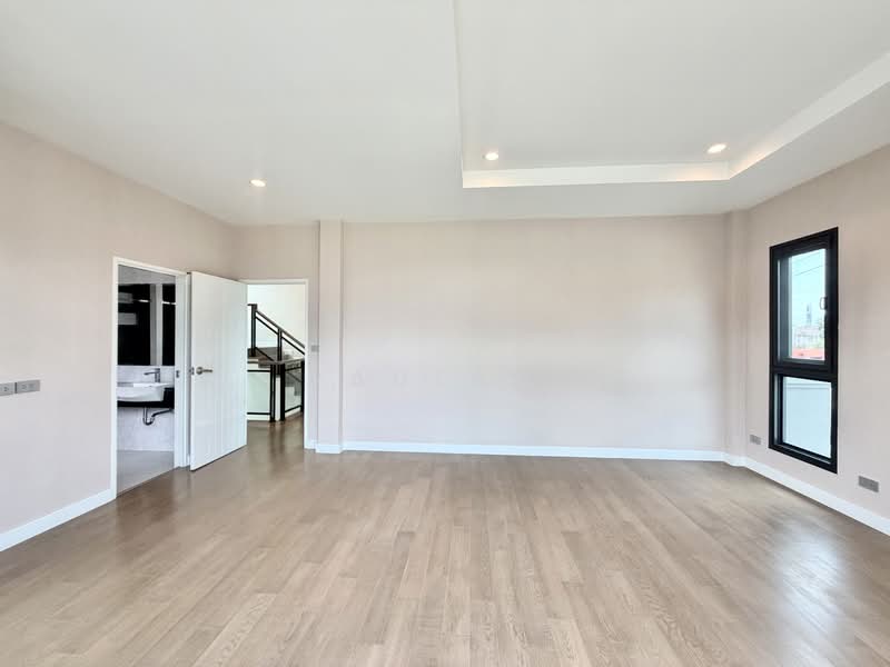 Supalai Essence Angsila, Chon Buri (Pattaya), Ang Sila, Muang Chon Buri, Chon Buri (Pattaya), 5 Bedrooms, 380 sqm, Single Detached House For Sale, by Paula ., 500427767 - DDproperty.com