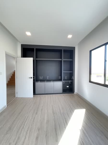 The Prime Chaiyaphruek-Wongwaen, Nonthaburi, Bang Kruai-Sai Noi Road, Bang Bua Thong, Nonthaburi, 5 Bedrooms, 220 sqm, Single Detached House For Sale, by HOME Real Estate Service, 500427784 - DDproperty.com